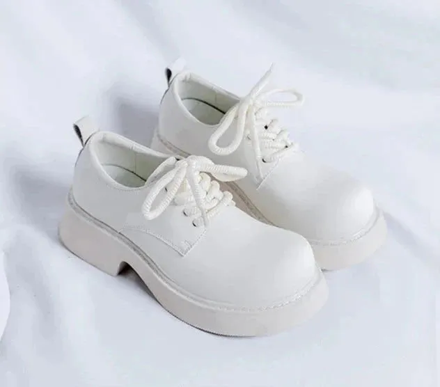 Amozae- Okcheon Matt Chunky Lace Shoes