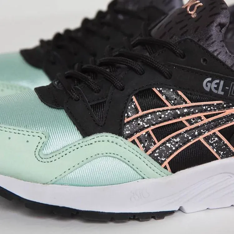 Naked x wmns gel lyte 5 'hafnia' Asics sneakers, black