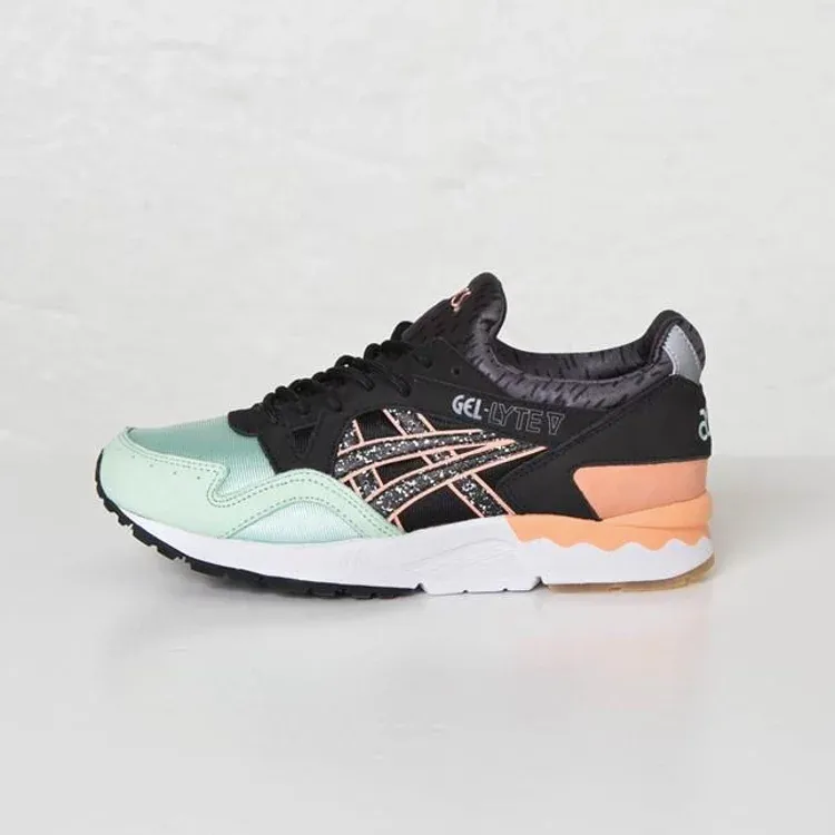 Naked x wmns gel lyte 5 'hafnia' Asics sneakers, black