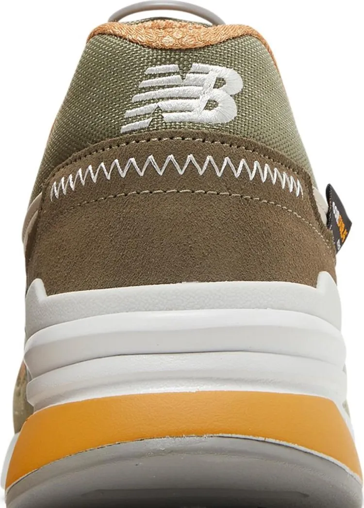 New Balance 997H 'True Camo' sneakers, green